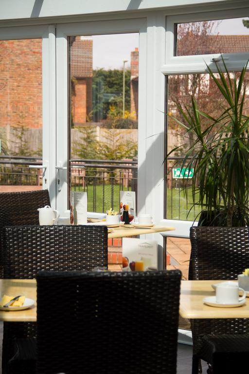 Hotel Travelrest Fareham Solent Gateway Esterno foto